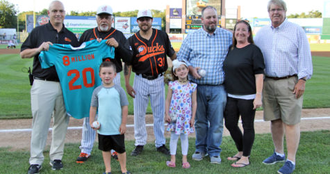 DUCKS HOST 8 MILLIONTH FAN CELEBRATION AT BETHPAGE BALLPARK