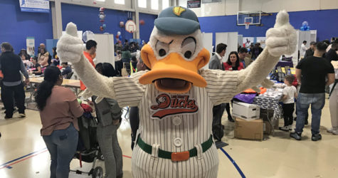 QUACKERJACK SPENDS AFTERNOON AT KIDZ ZONE EXPO