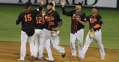 DINGERS LEAD DUCKS TO DOUBLEHEADER AND SERIES SWEEP