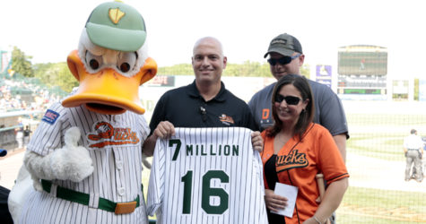 LEAGUE-RECORD 7 MILLIONTH FAN WELCOMED BY DUCKS