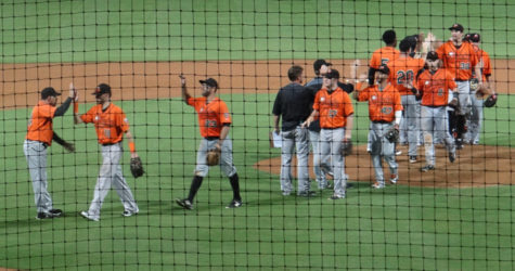 DUCKS SWAT SKEETERS FOR SECOND STRAIGHT WIN