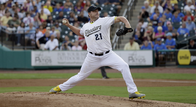 Roger Clemens: Pitcher returning to baseball with Sugar Land Skeeters