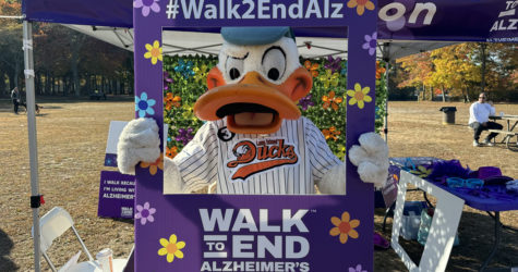 DUCKS REMEMBER BUD HARRELSON AT WALK TO END ALZHEIMER’S