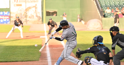 BIG FIRST INNING LIFTS FERRYHAWKS OVER DUCKS