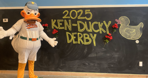 QUACKERJACK ATTENDS KEN-DUCKY DERBY