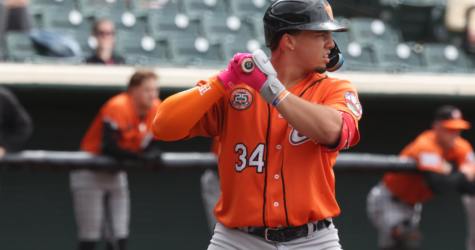 DUCKS TAKE RUBBER GAME IN TEN INNINGS