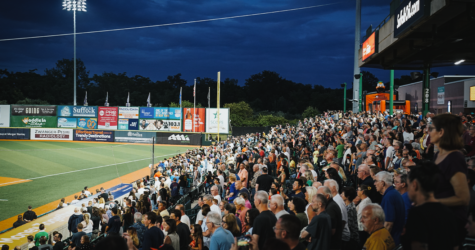 SELLOUT CROWD ENJOYS SUMMER SATURDAY ON LONG ISLAND