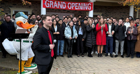 QUACKERJACK CELEBRATES GRAND OPENING OF LEXINGTON PARK