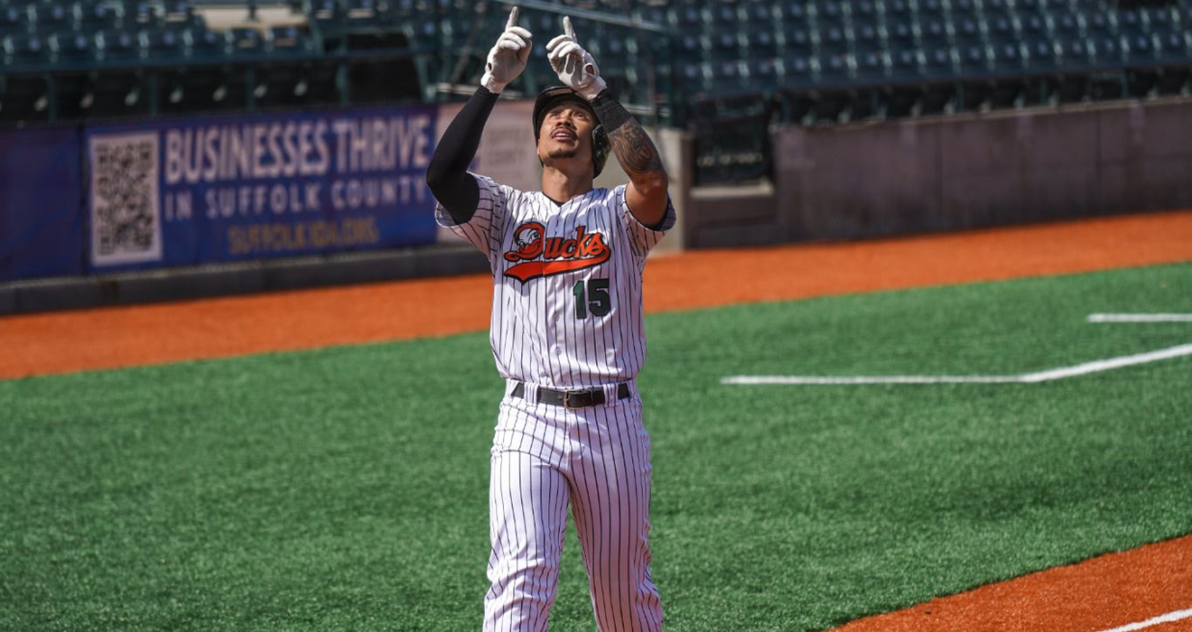 BATS STAY HOT AS DUCKS WIN SECOND STRAIGHT EXHIBITION GAME