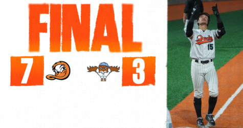 DUCKS SCORE EARLY AND OFTEN IN VICTORY OVER FERRYHAWKS